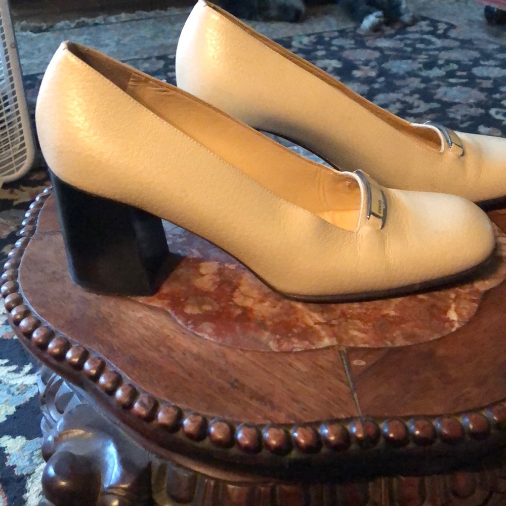 GUCCI pumps Mary Jane style size 8 1/2 - Picture 5 of 7